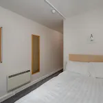 Hall - Ucc Summer Beds Cork
