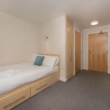 Hall - Ucc Summer Beds