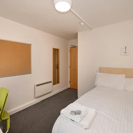 Hall - Ucc Summer Beds *