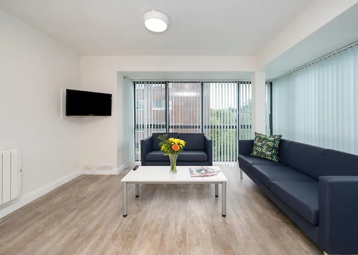 Hall - Ucc Summer Beds * Корк