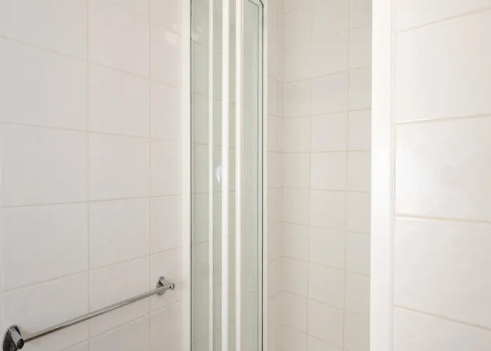 Hall - Ucc Summer Beds Корк