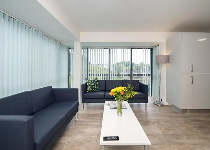 Hall - Ucc Summer Beds *